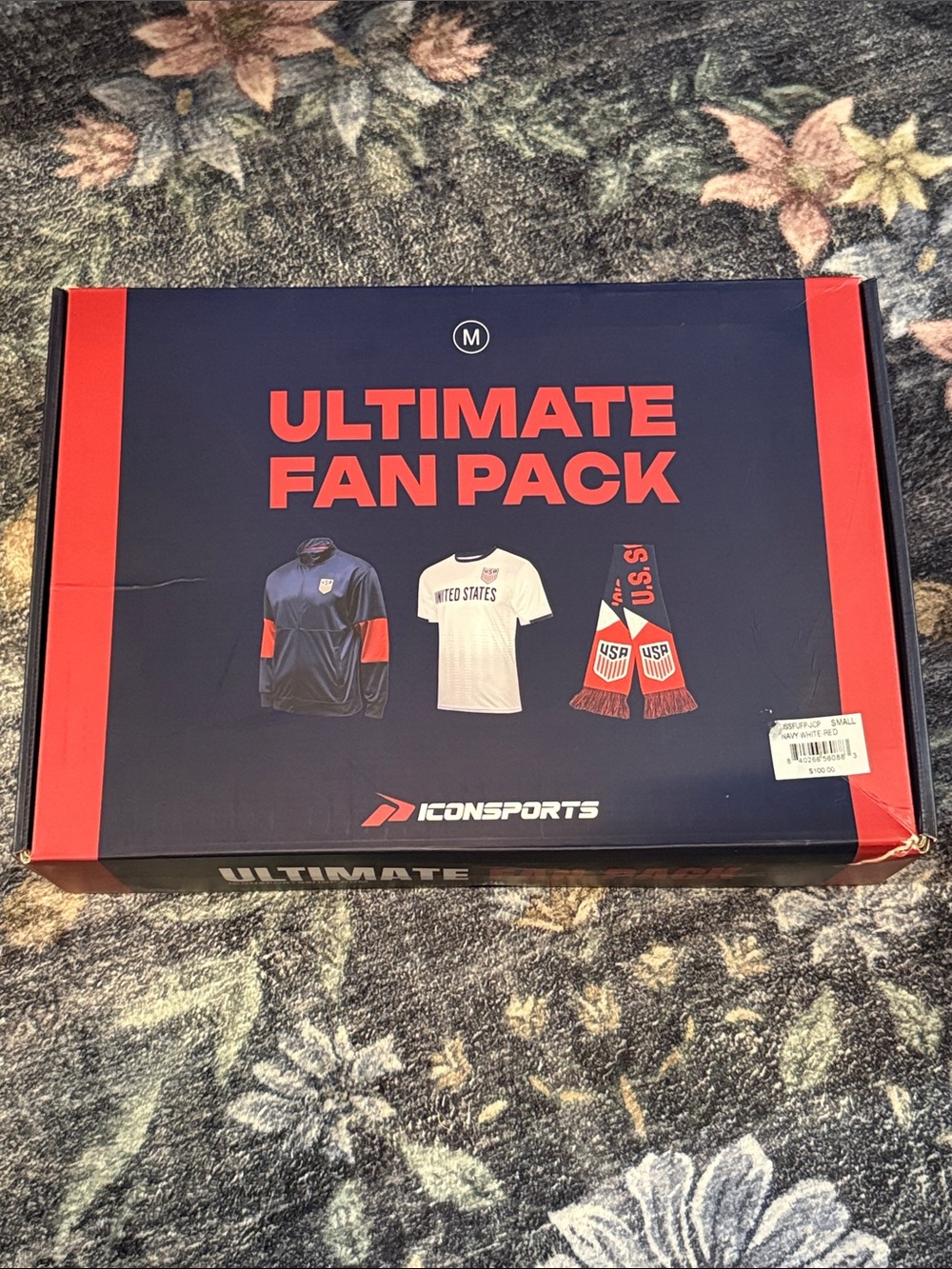 NWT Icon Sports "Ultimate Fan Pack" Box. Size Small